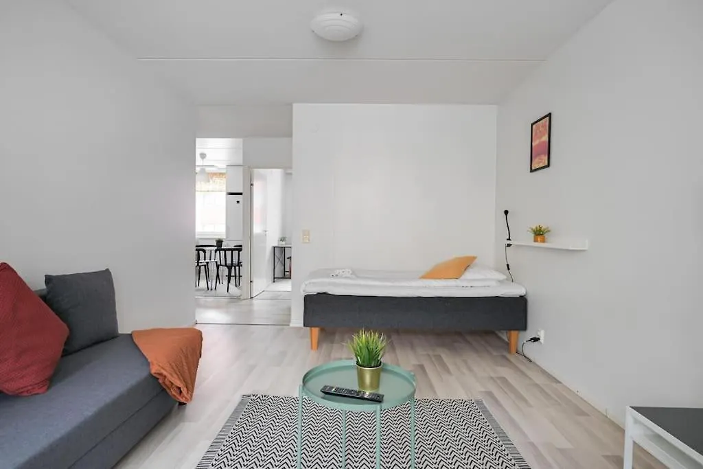 Kotimaailma- Valoisa Kaksio Jopa Viidelle Apartment Helsinki